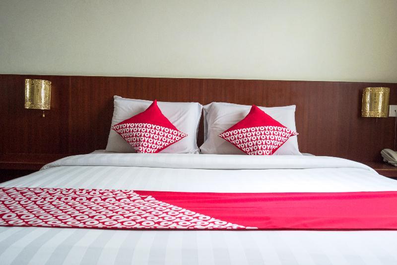 Aviari Hotel Batam Exterior photo