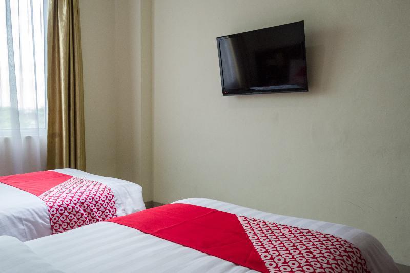 Aviari Hotel Batam Exterior photo