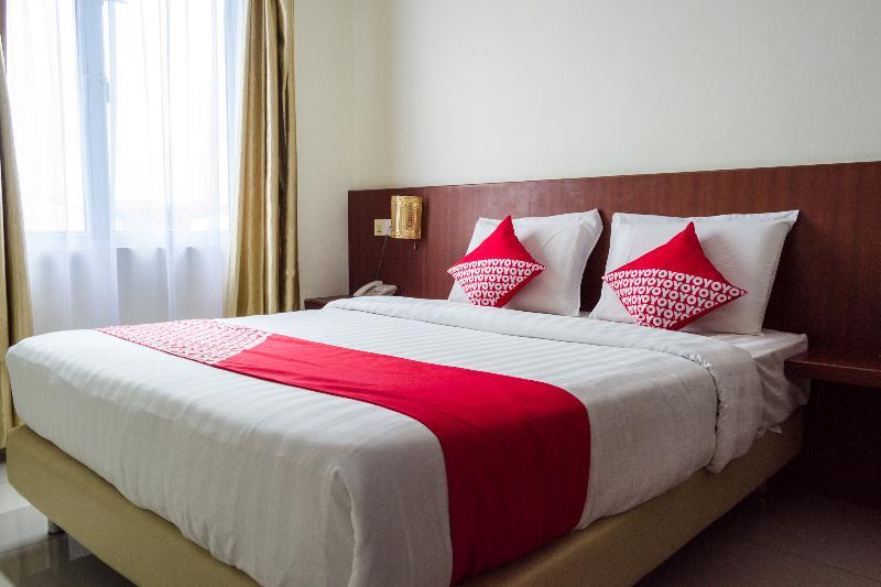 Aviari Hotel Batam Exterior photo