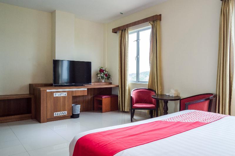 Aviari Hotel Batam Exterior photo